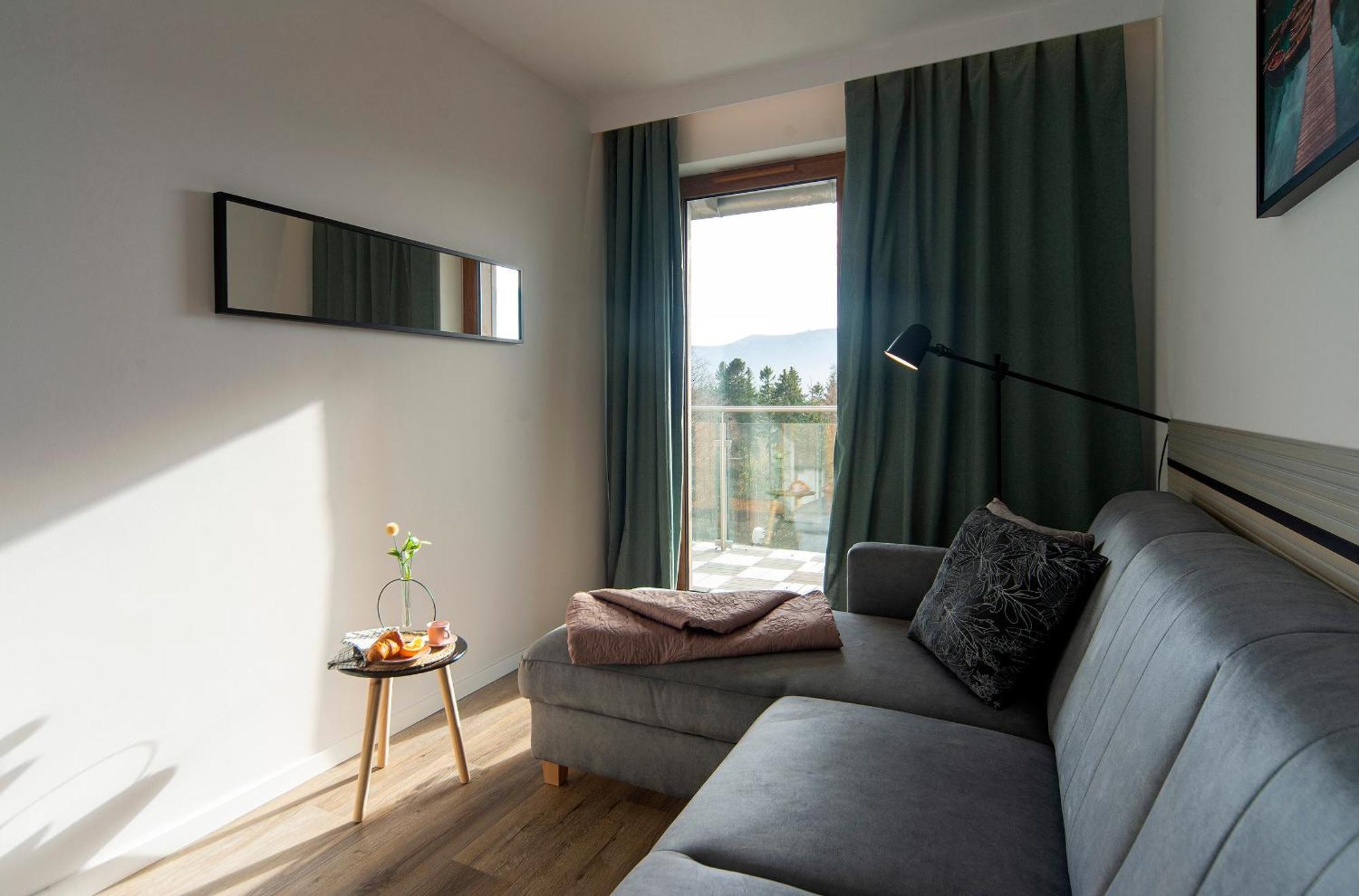 Trevilles Apartamenty Nice View 스클라르스카포렘바 외부 사진